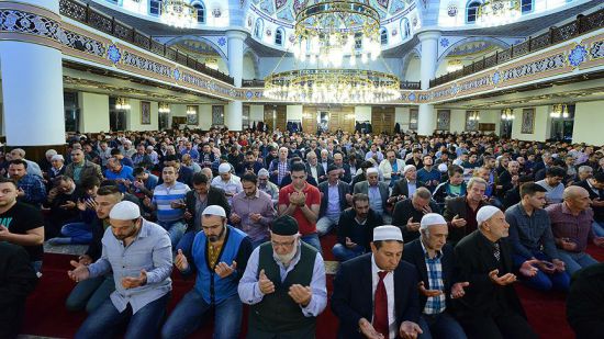 Bayram namazı saat kaçta? İşte il il namaz saatleri